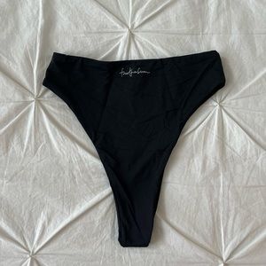 437 The Aubrey Bottoms